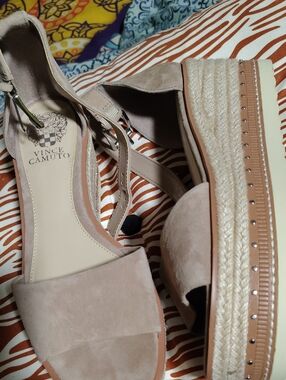 VINCE CAMUTO Blush Suede Espadrille Platform Sandals W- 9 ( Brand New😲🔥 )